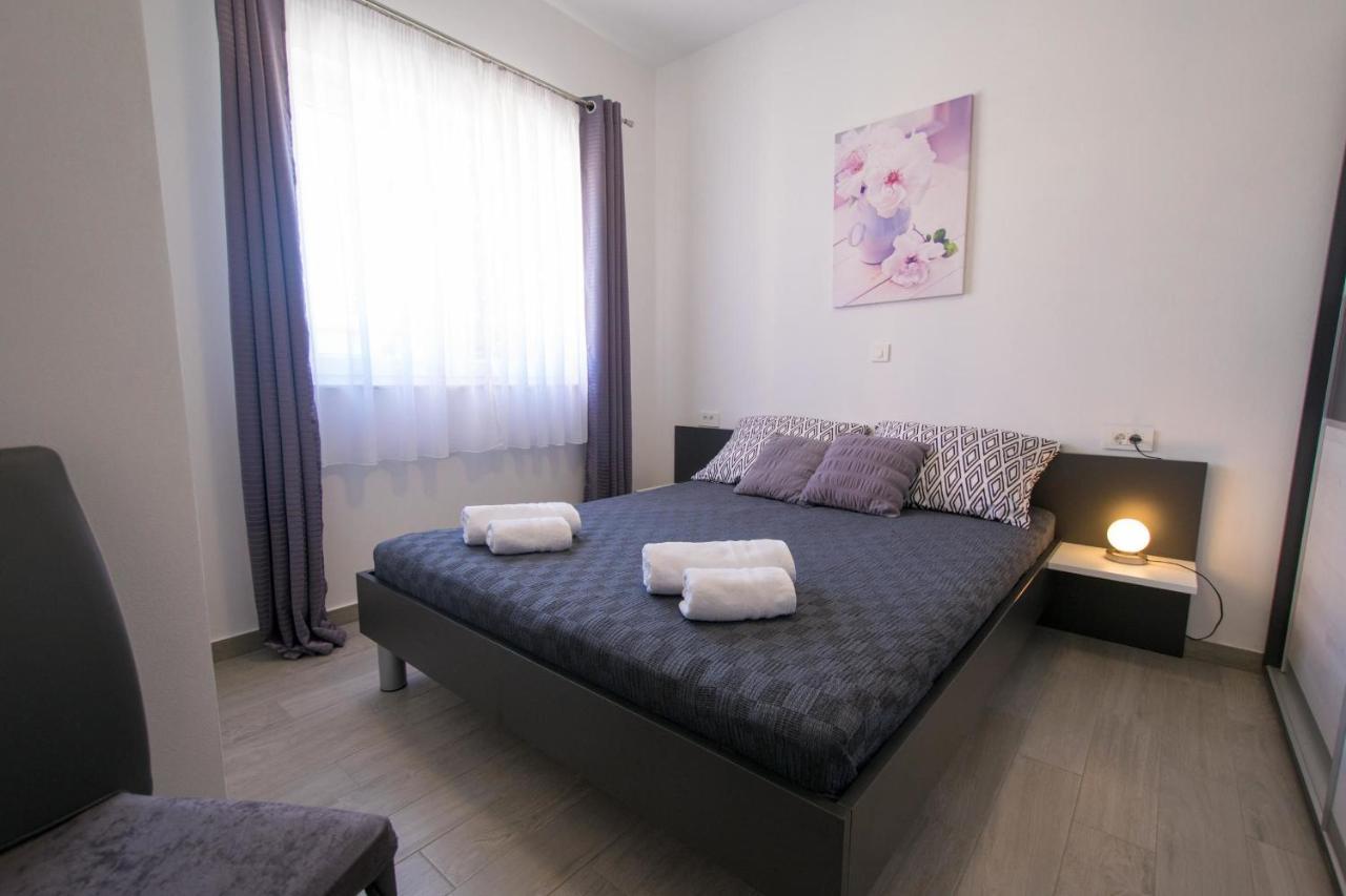 Apartments Mladenka マリンスカ エクステリア 写真