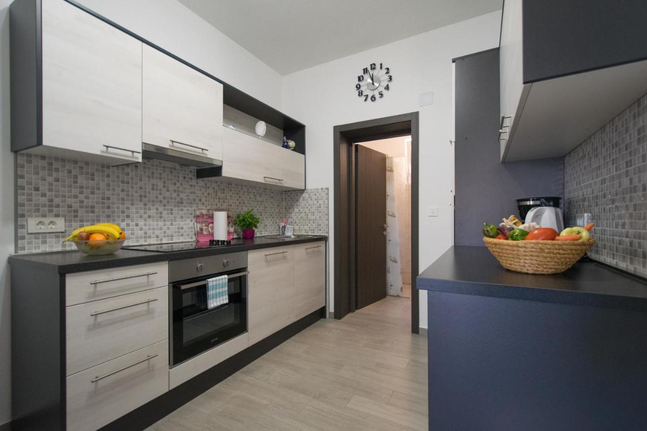 Apartments Mladenka マリンスカ エクステリア 写真