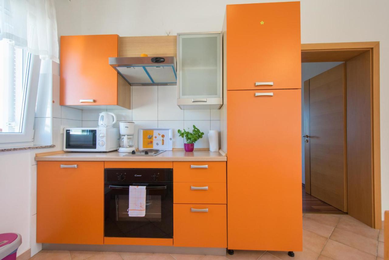 Apartments Mladenka マリンスカ エクステリア 写真